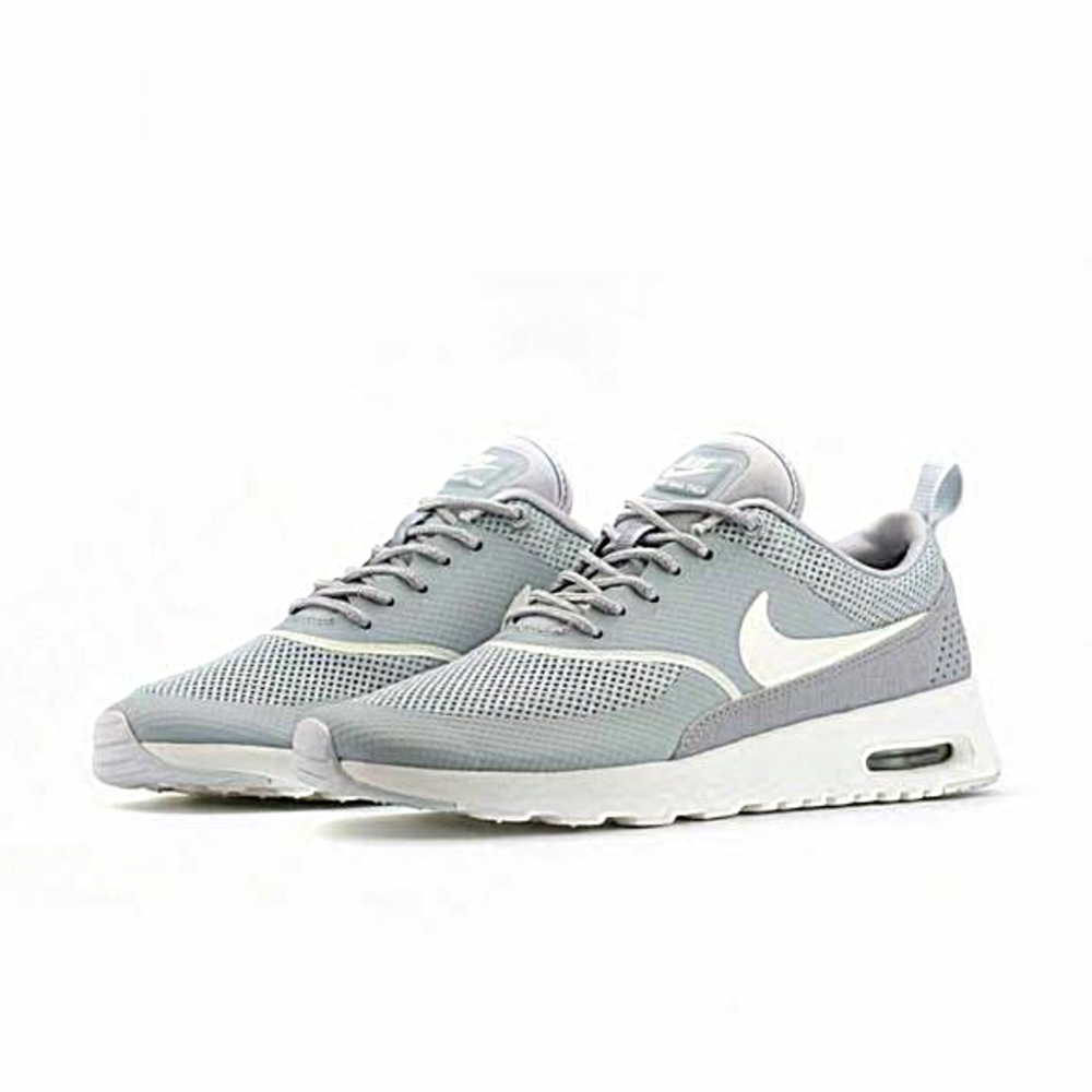 NIKE THEA‎